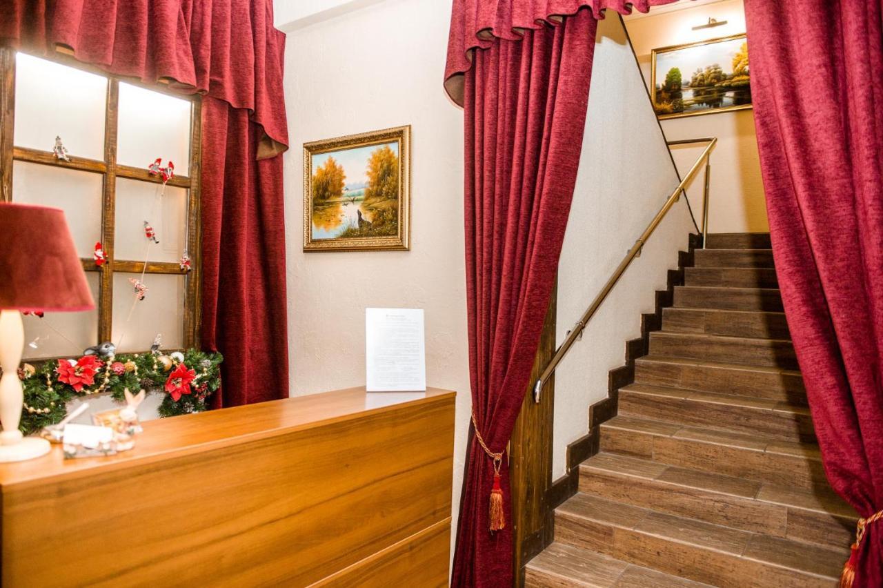 Hotel Veselyj Zajets Pirnove Esterno foto