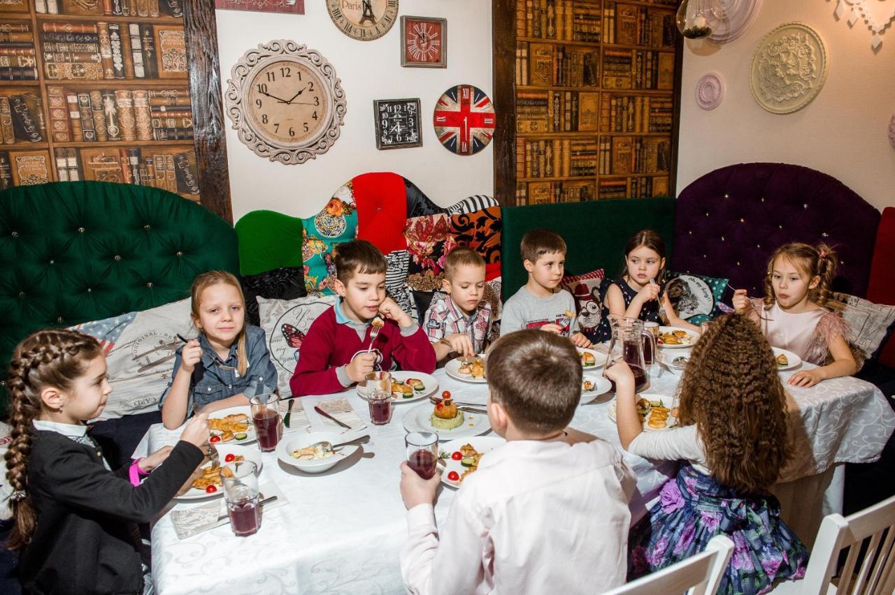 Hotel Veselyj Zajets Pirnove Esterno foto